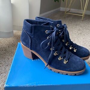 Hiker boots!!